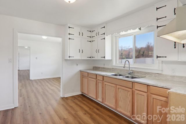 541 Paragon Parkway, Waynesville, NC 28786