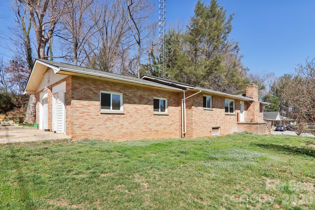 541 Paragon Parkway, Waynesville, NC 28786