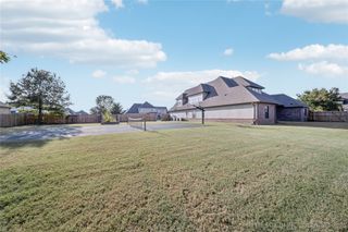 14663 S Gary Avenue E, Bixby, OK 74008