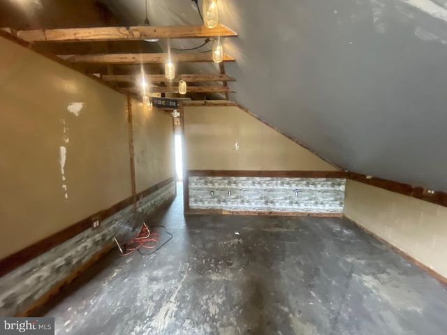 341 OLD MILL RD, Carlisle, PA 17015