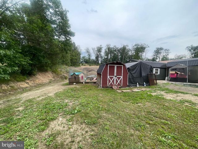 341 OLD MILL RD, Carlisle, PA 17015