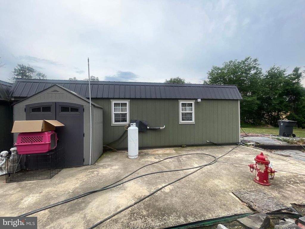 341 OLD MILL RD, Carlisle, PA 17015