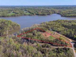 263 Lake Meadows Drive, Reidsville, NC 27320