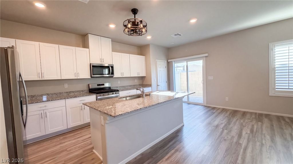 7557 Brody Meadows Street, North Las Vegas, NV 89084 — photo 2