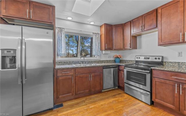 3037 Tyre Neck RD, Chesapeake, VA 23321