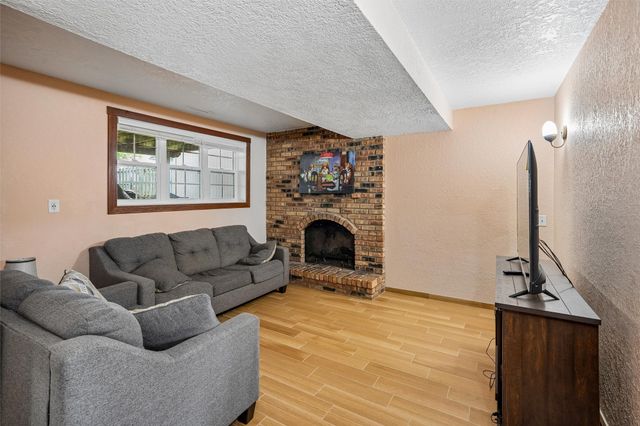 5108 Merced Street, Des Moines, IA 50310