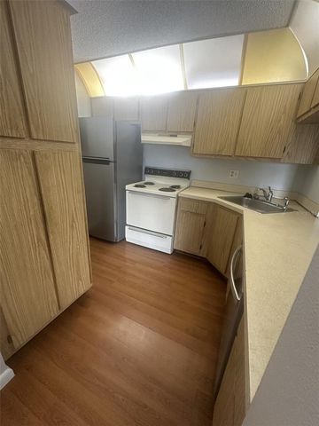 8215 SUN SPRING CIRCLE 63, Orlando, FL 32825