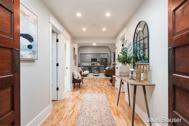 10 1st Street, Stanwood, MI 49346