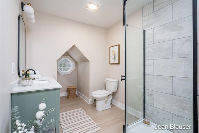 10 1st Street, Stanwood, MI 49346