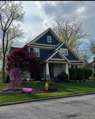 66 Braemar Drive, Valparaiso, IN 46385