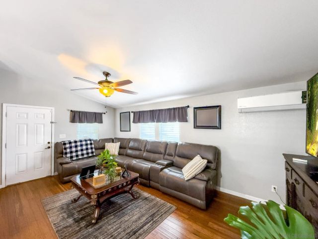 1148 Third Ave SPC 97, Chula Vista, CA 91911