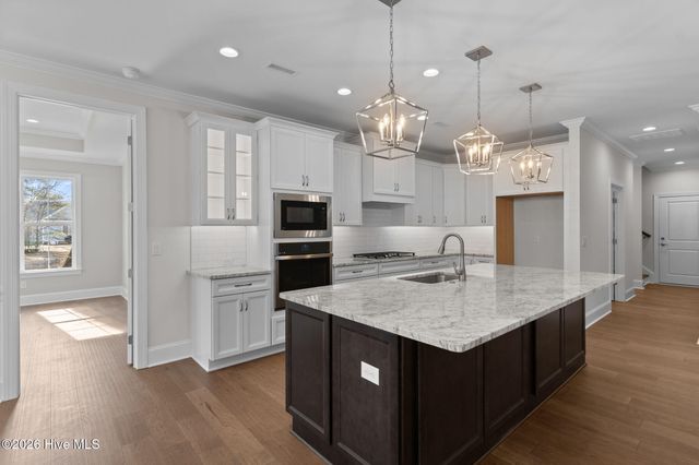 193 E Winding Way, Wallace, NC 28466