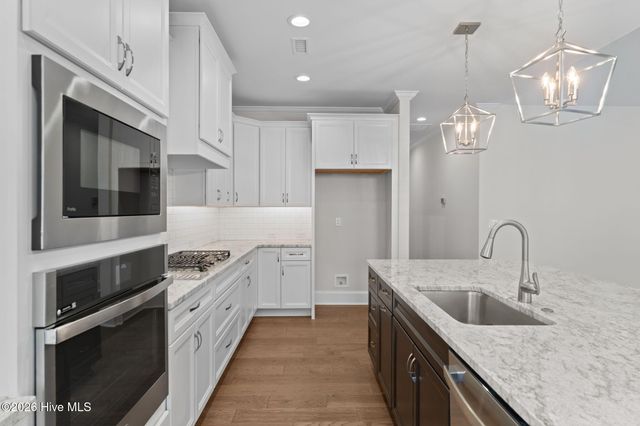 193 E Winding Way, Wallace, NC 28466
