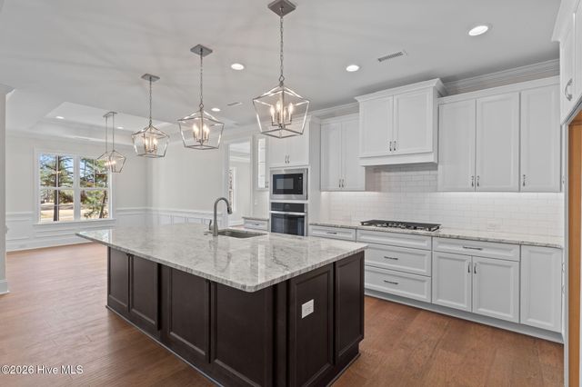 193 E Winding Way, Wallace, NC 28466