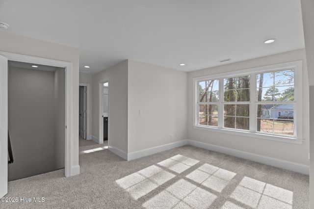 193 E Winding Way, Wallace, NC 28466