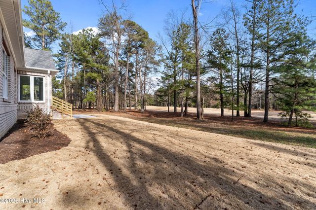 193 E Winding Way, Wallace, NC 28466