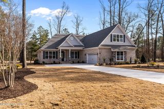 193 E Winding Way, Wallace, NC 28466