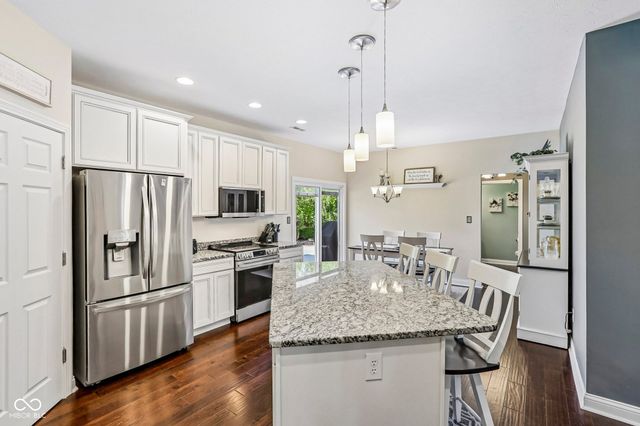 2059 Riverstone Court, Avon, IN 46123