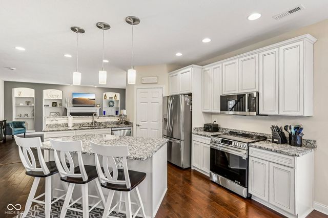 2059 Riverstone Court, Avon, IN 46123