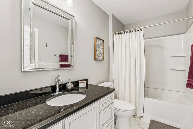 2059 Riverstone Court, Avon, IN 46123