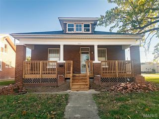 506 W Clay Street, Collinsville, IL 62234