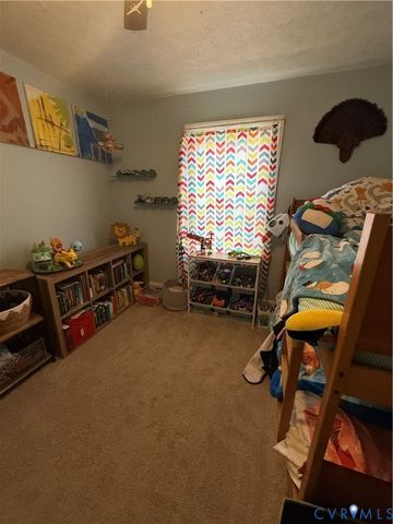 715 Hamilton Ave, Colonial Heights, VA 23834