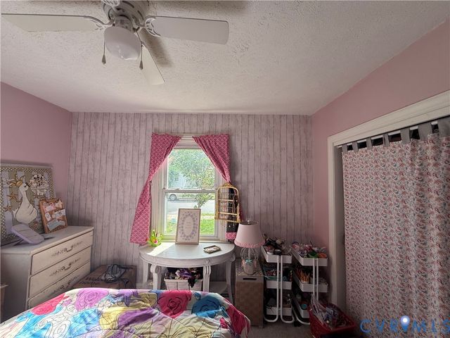 715 Hamilton Ave, Colonial Heights, VA 23834