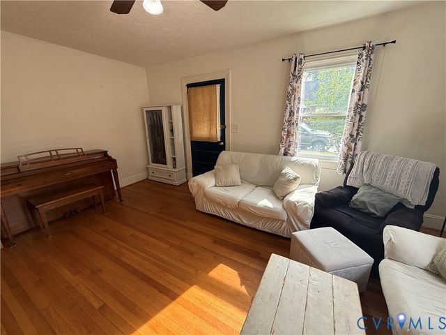 715 Hamilton Ave, Colonial Heights, VA 23834