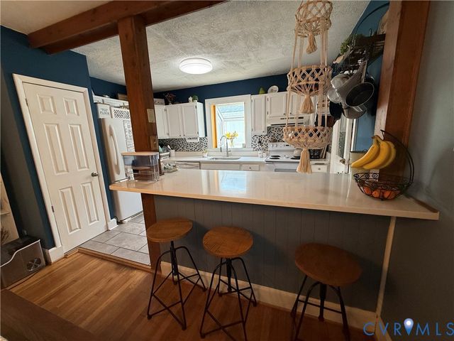715 Hamilton Ave, Colonial Heights, VA 23834