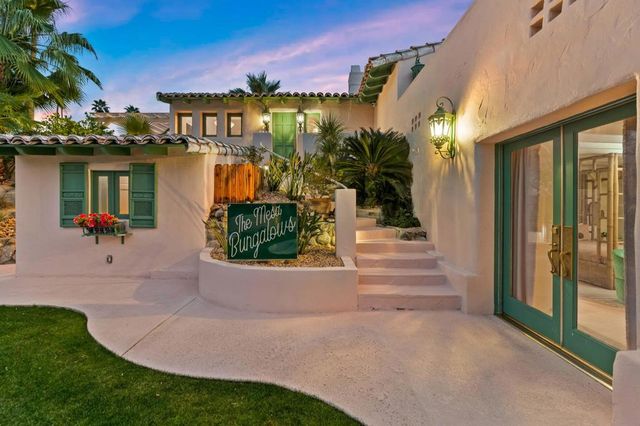 231 W El Camino Way, Palm Springs, CA 92264