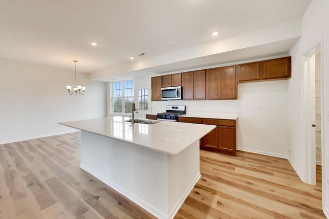 999 Celebration Drive, Aurora, IL 60504