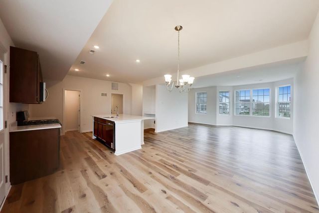 999 Celebration Drive, Aurora, IL 60504