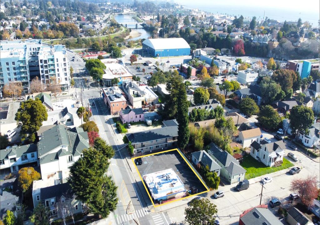 229 Laurel Street, Santa Cruz, CA 95060