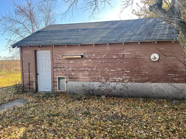 2962 360th Avenue, Elmore, MN 56027