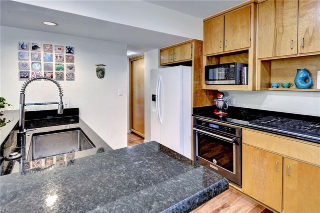 411 Hempstead RD, Williamsburg, VA 23188