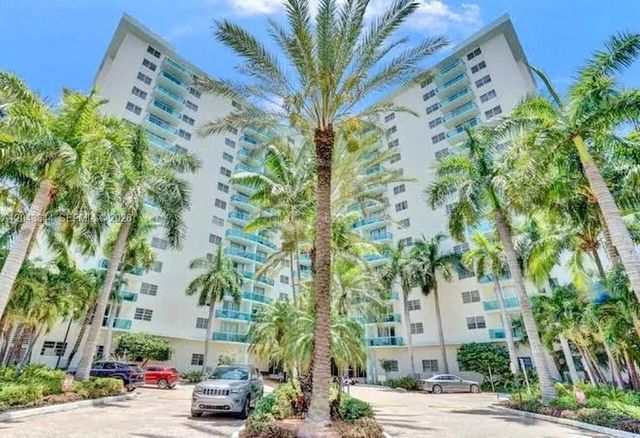 3801 S Ocean Drive 11M, Hollywood, FL 33019