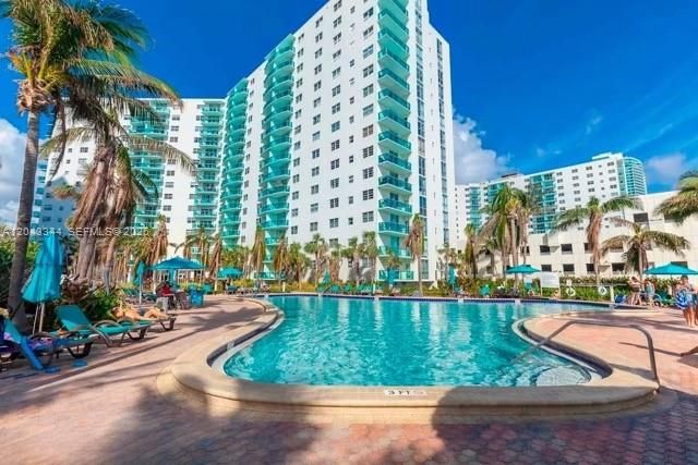 3801 S Ocean Drive 11M, Hollywood, FL 33019