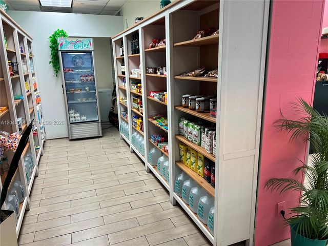 3801 S Ocean Drive 11M, Hollywood, FL 33019