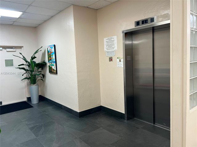 3801 S Ocean Drive 11M, Hollywood, FL 33019