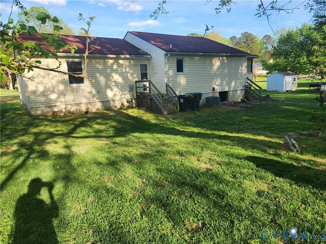 6833 Hearthside Dr, Prince George, VA 23875