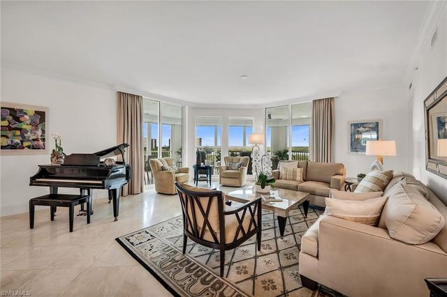 285 Grande WAY 503, Naples, FL 34110
