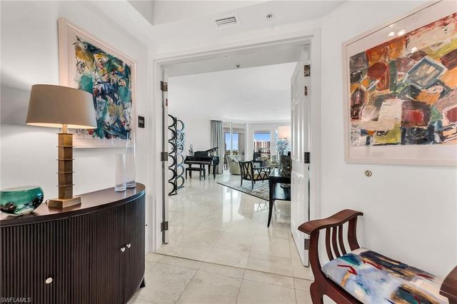 285 Grande WAY 503, Naples, FL 34110