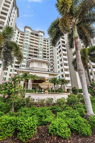 285 Grande WAY 503, Naples, FL 34110
