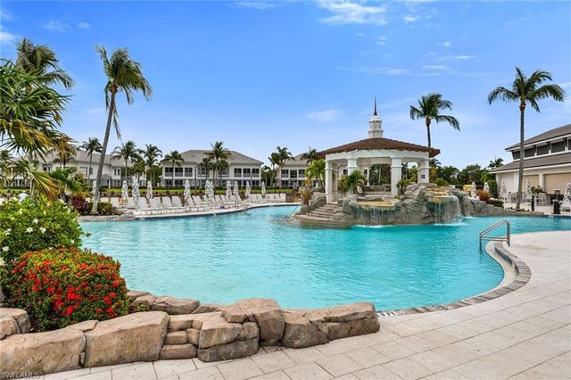 285 Grande WAY 503, Naples, FL 34110