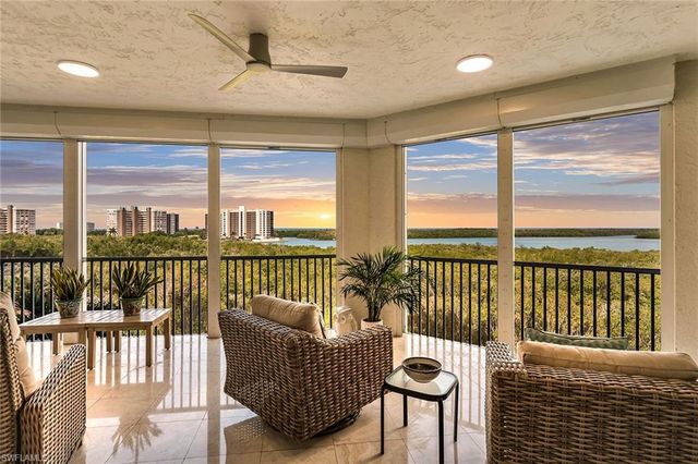 285 Grande WAY 503, Naples, FL 34110