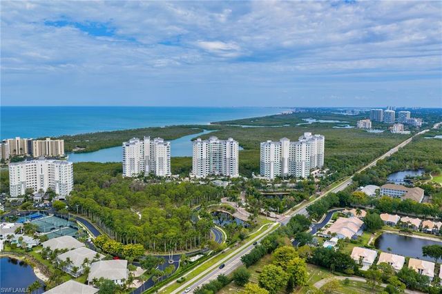 285 Grande WAY 503, Naples, FL 34110