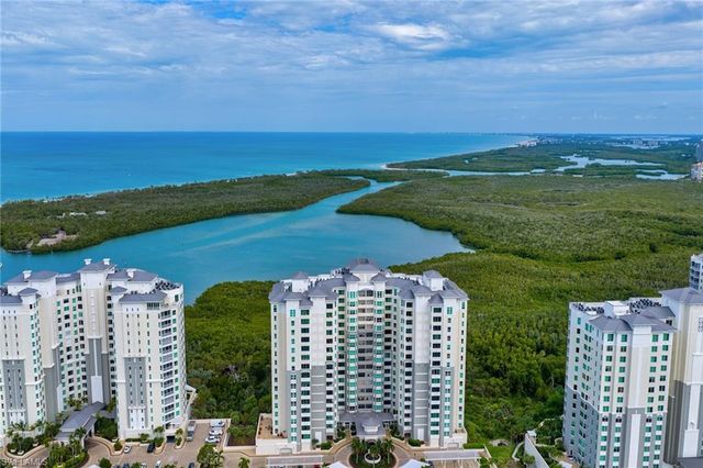 285 Grande WAY 503, Naples, FL 34110