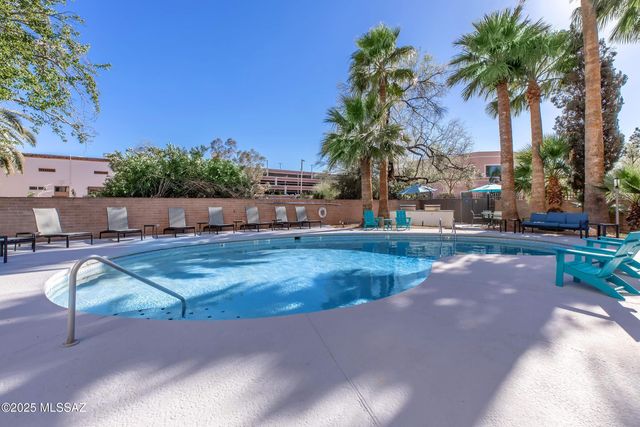 425 W Paseo Redondo Apt 3G, Tucson, AZ 85701