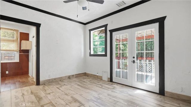 10568 Foothill, Sylmar, CA 91342