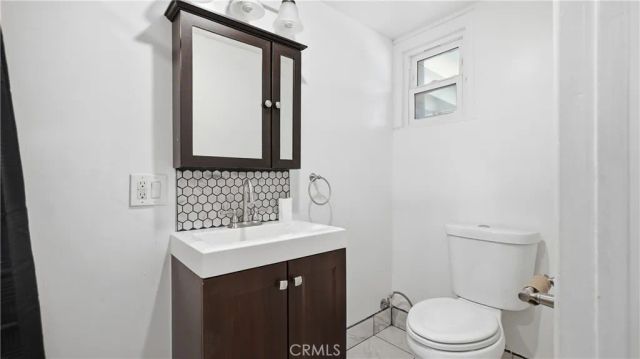 10568 Foothill, Sylmar, CA 91342